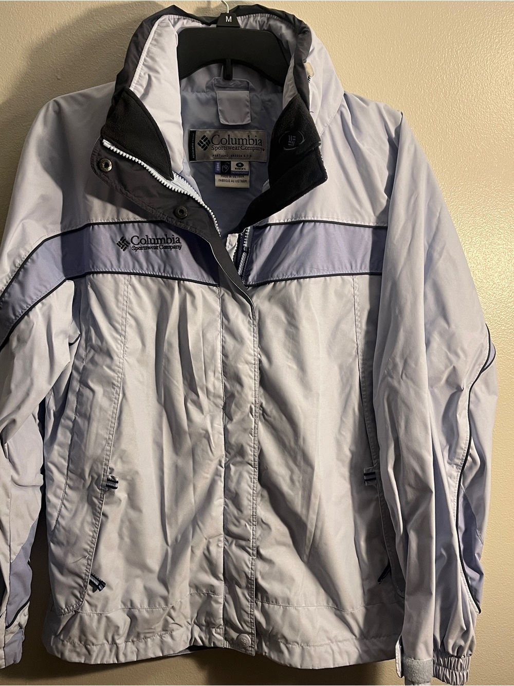 Columbia Women's Light Blue & Black Insulated Ski Jacket